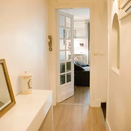 Apartment Warm Equipped Appt Refurbished! Paris