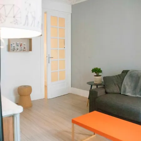 Apartment Warm Equipped Appt Refurbished! Paris