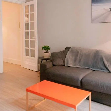 Warm Equipped Appt Refurbished! Apartment *